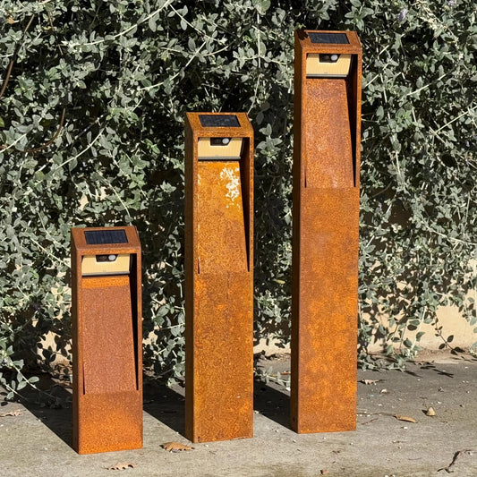 Puigmal Solar Garden Light in Corten Steel – Outdoor Lamp with Motion Sensor (40/60/75 cm)
