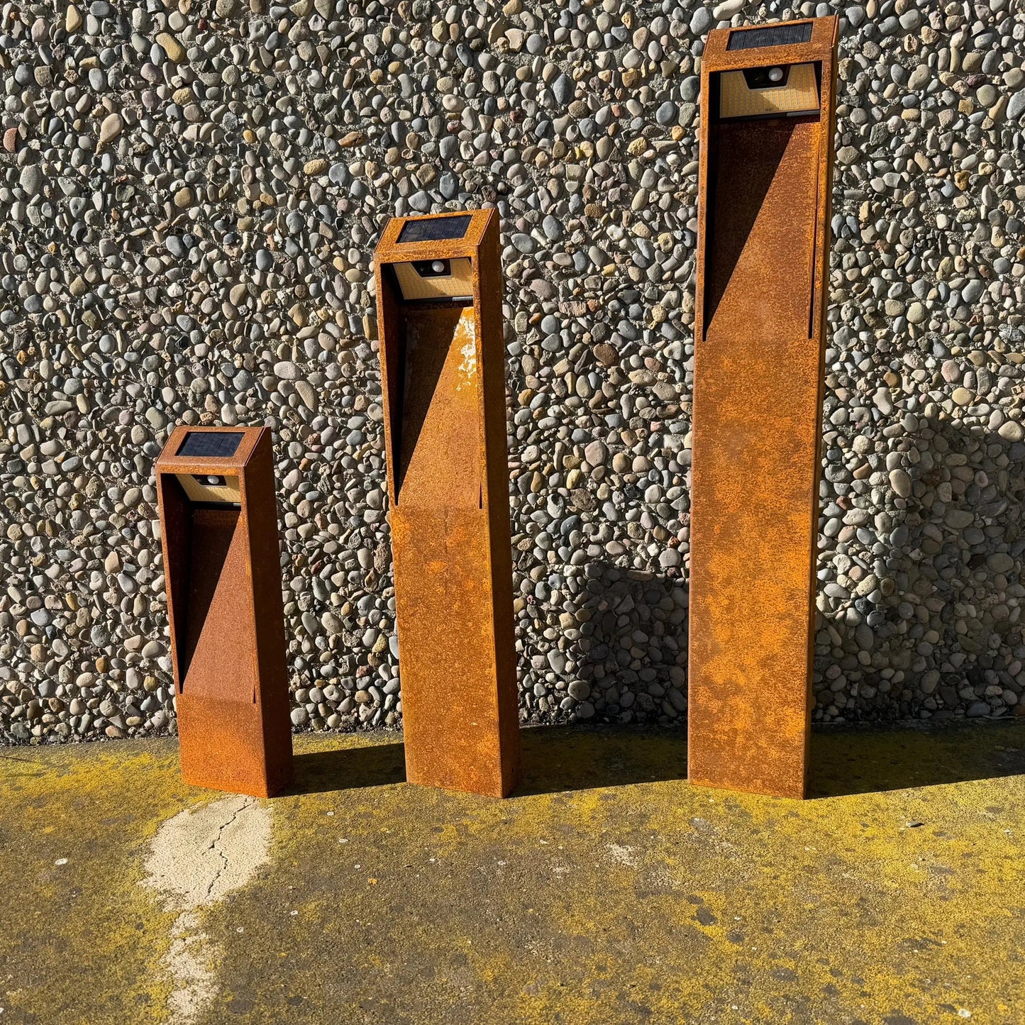 Puigmal Solar Garden Light in Corten Steel – Outdoor Lamp with Motion Sensor (40/60/75 cm)