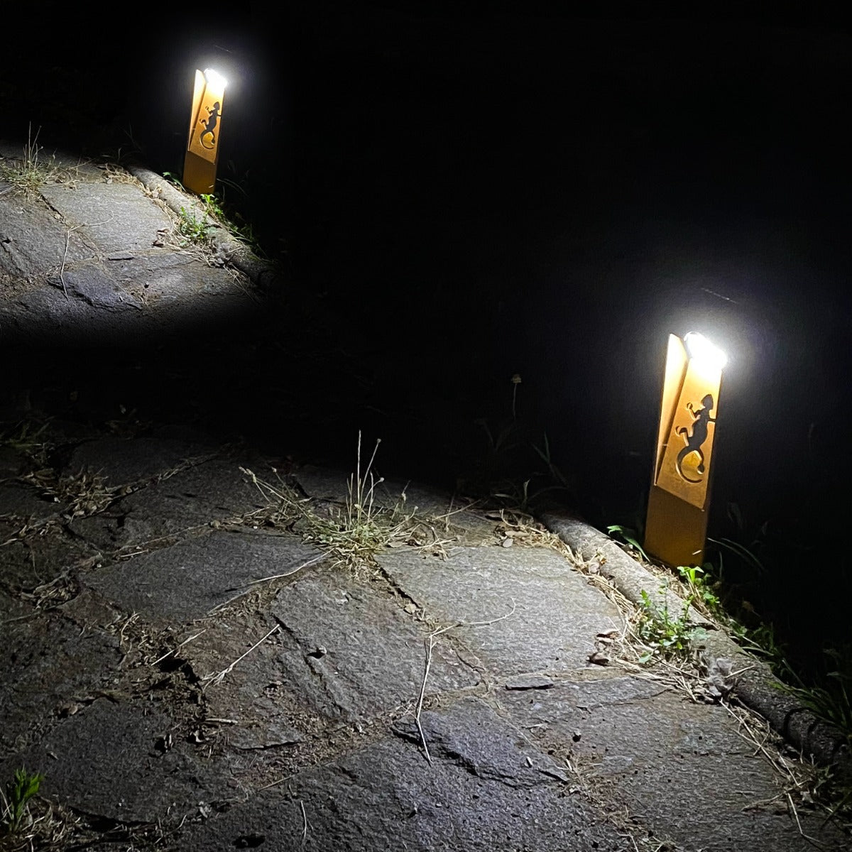 Puigmal Solar Garden Light in Corten Steel – Outdoor Lamp with Motion Sensor (40/60/75 cm)